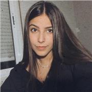 Estudiante de magisterio que imparte clase de todas las asignaturas